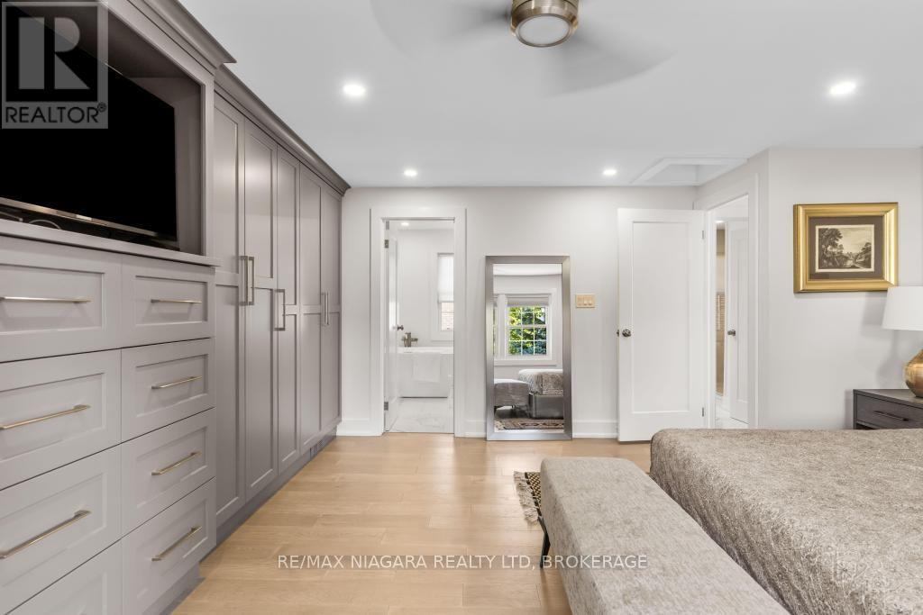 309 ORCHARD DRIVE - 22