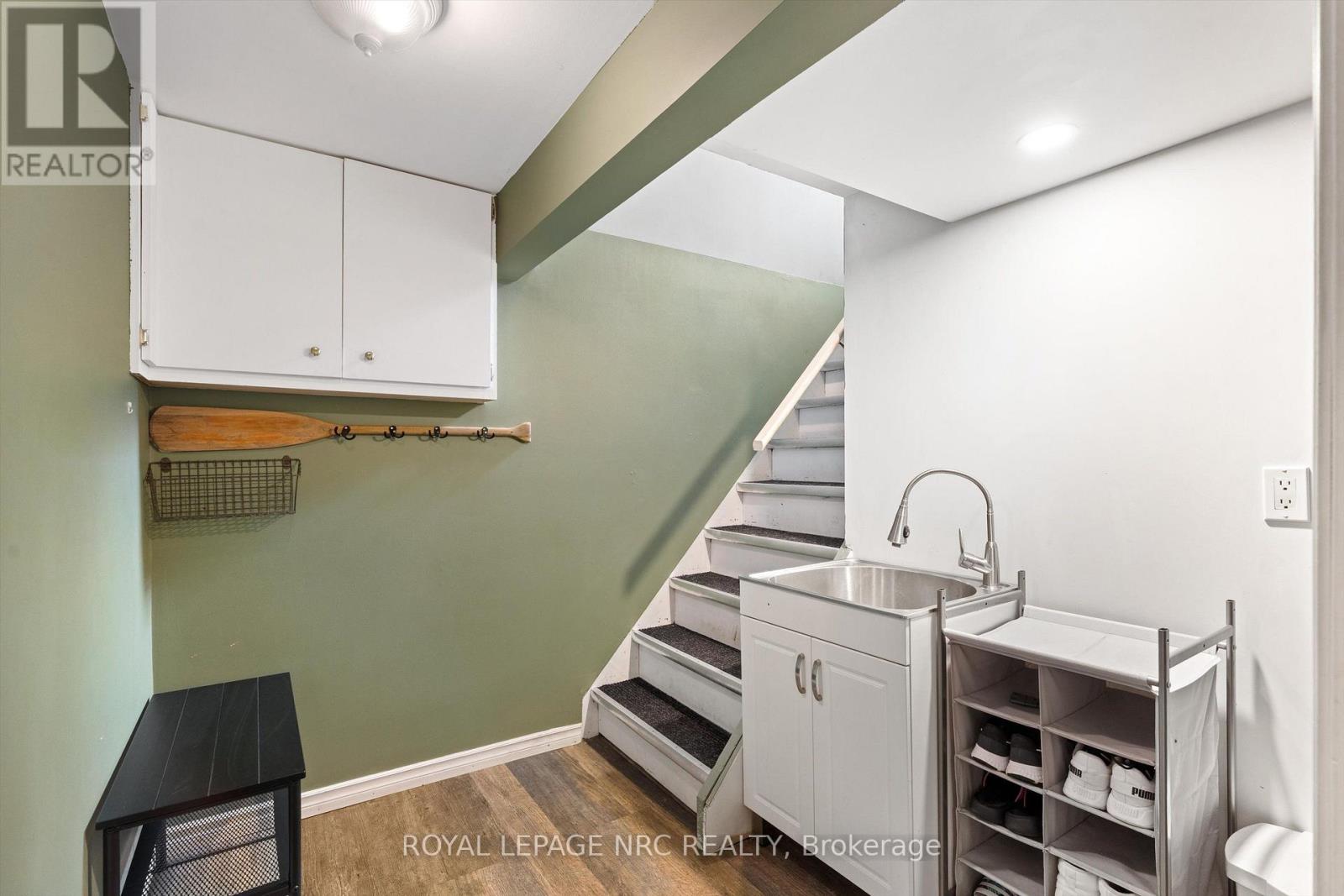 64 WELLAND STREET N - Image 23