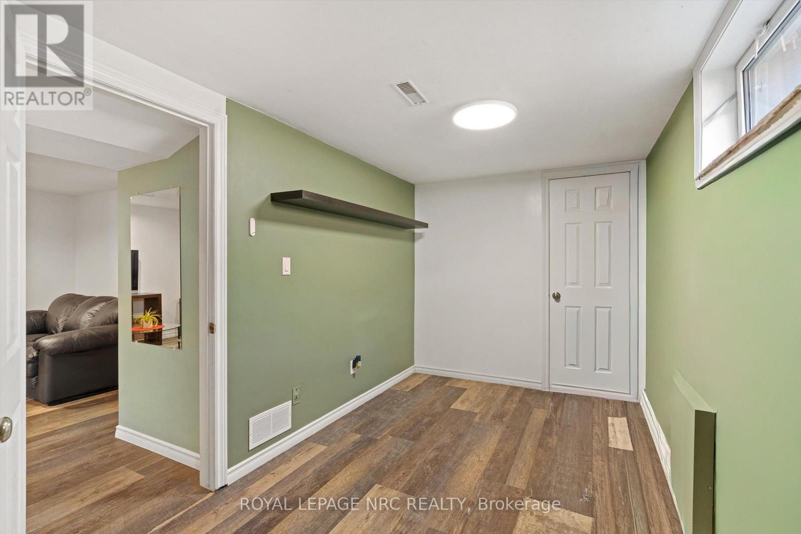64 WELLAND STREET N - Image 34