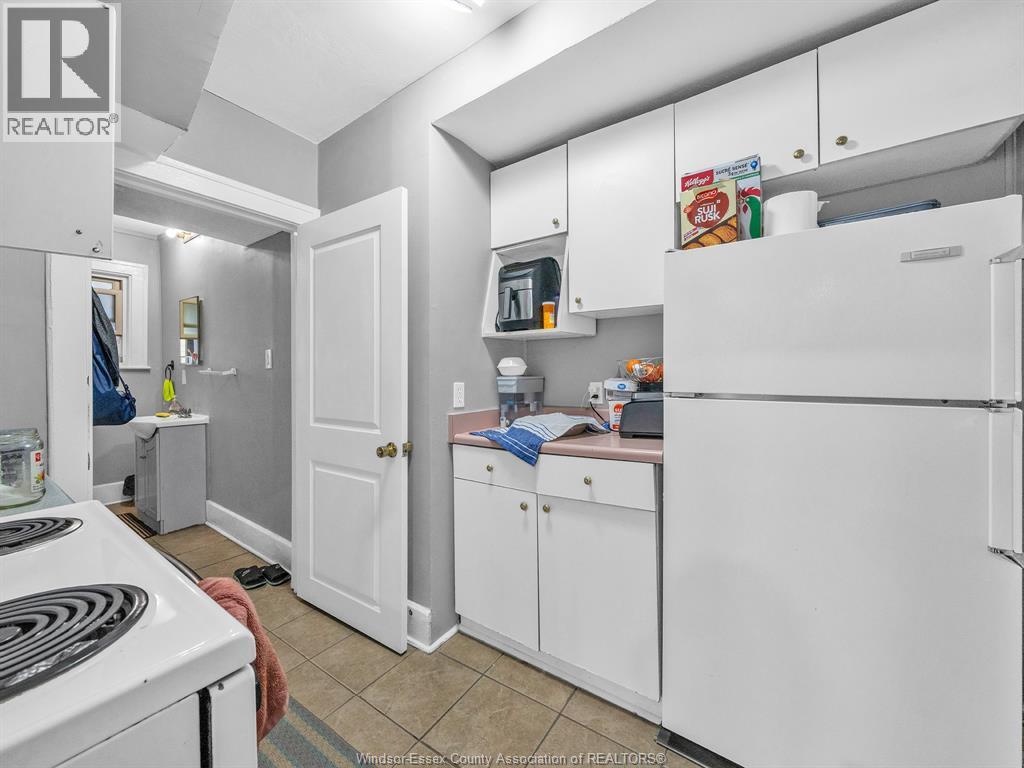 154-156 ELLIOTT STREET West - 7