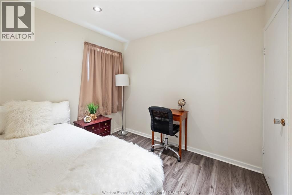 3672 Girardot - Image 11