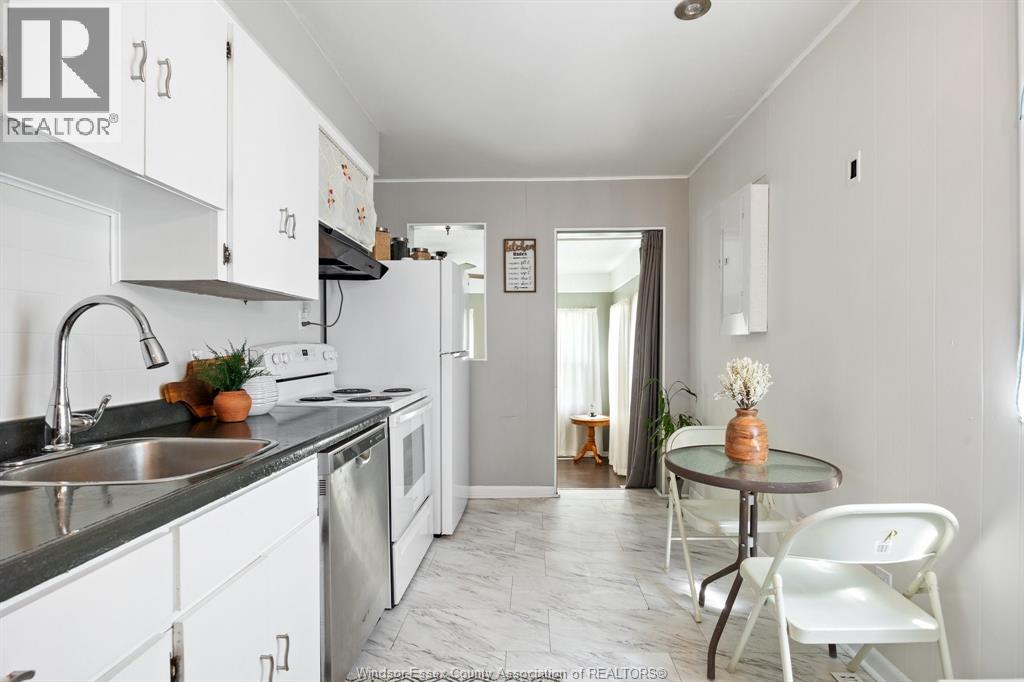 3672 Girardot - Image 9
