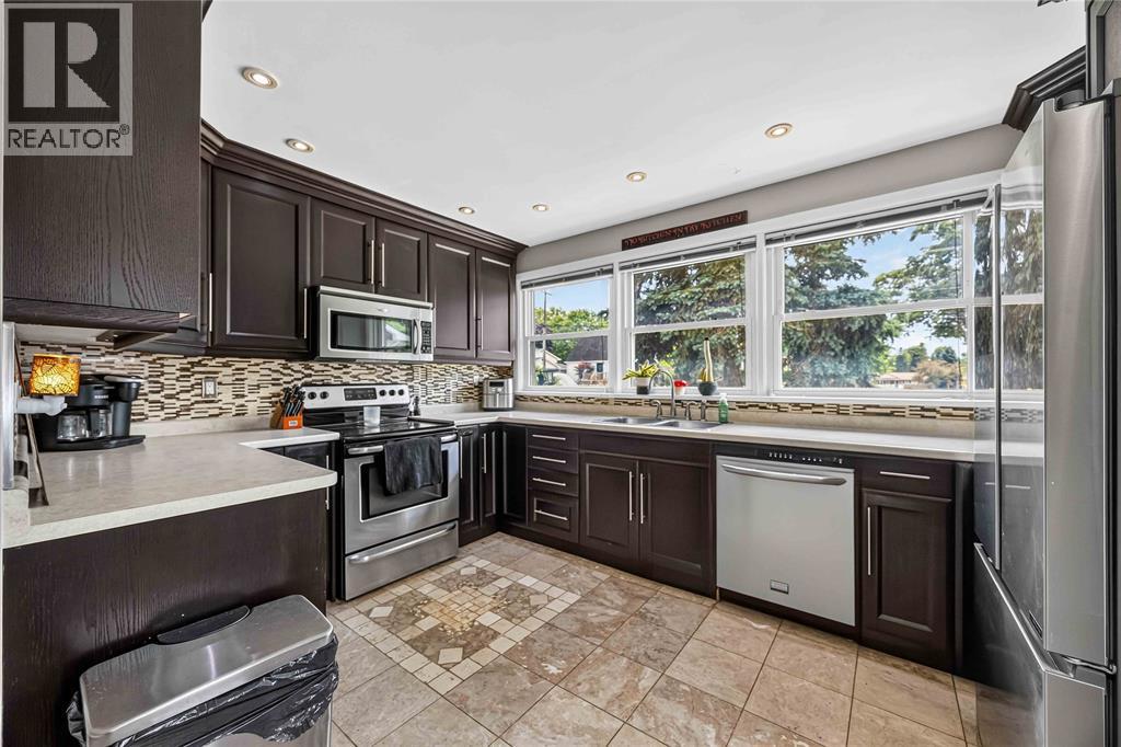 1108 ERROL ROAD East - 11