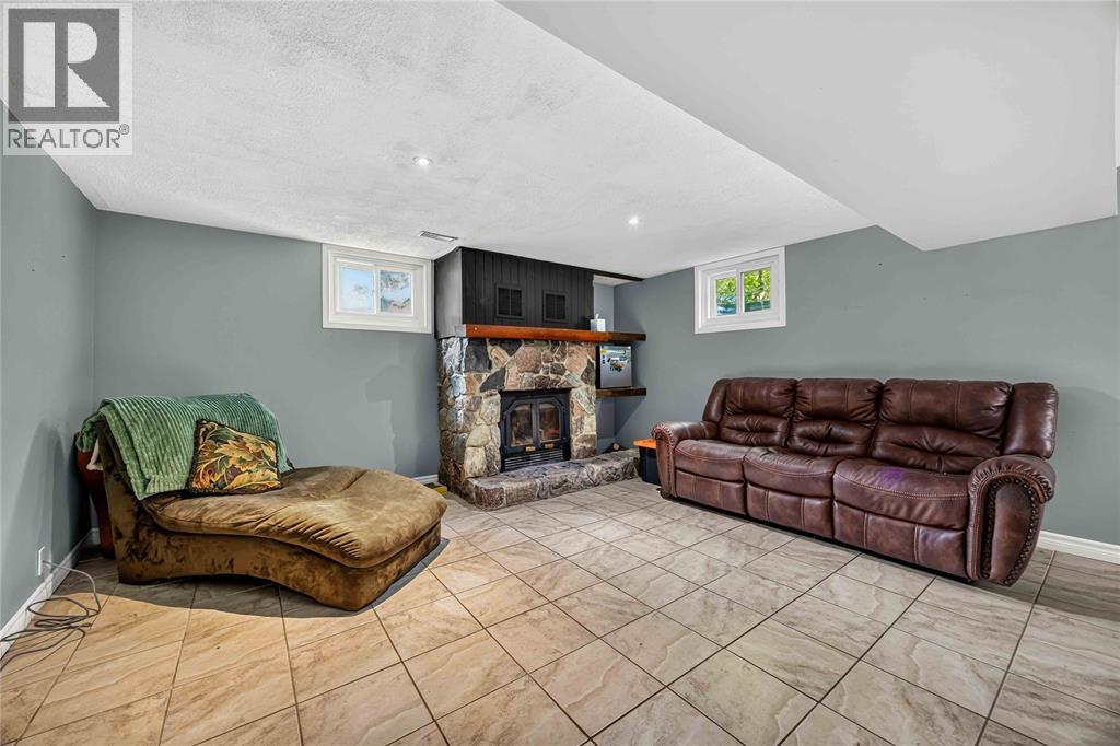 1108 ERROL ROAD East - Image 21