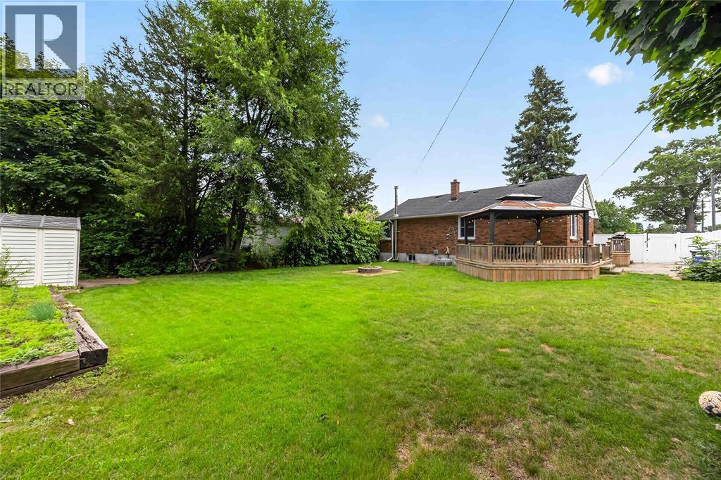 1108 ERROL ROAD East - 37