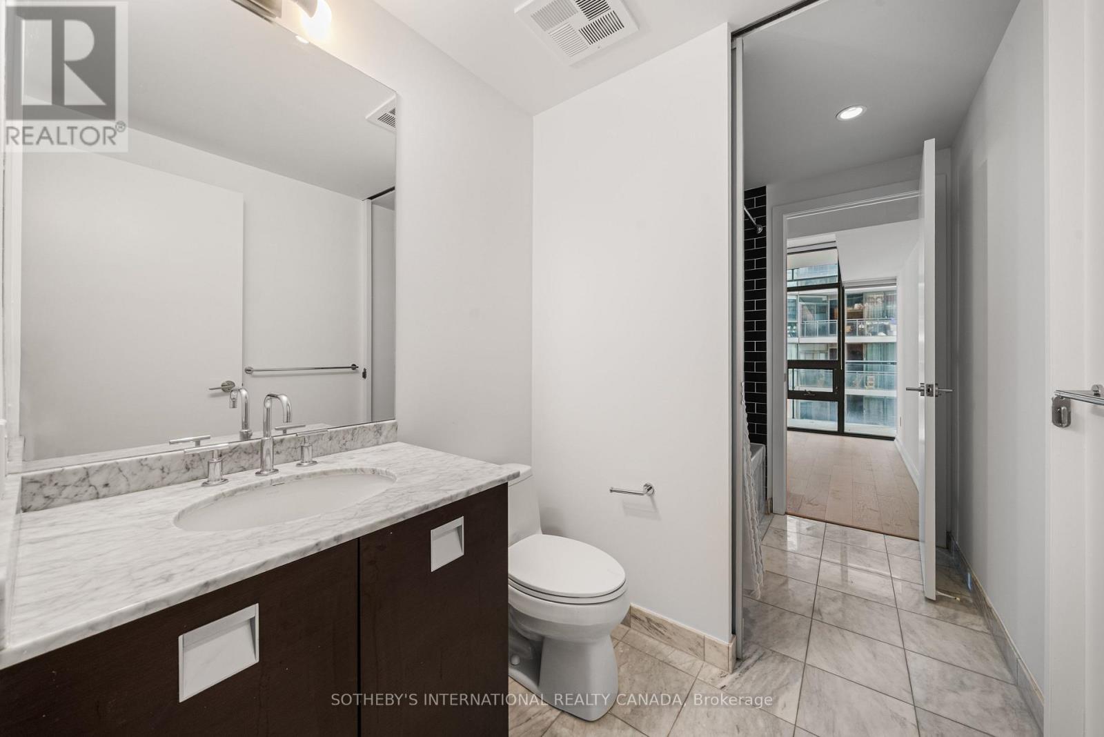 #1611 33 CHARLES STREET E - 17