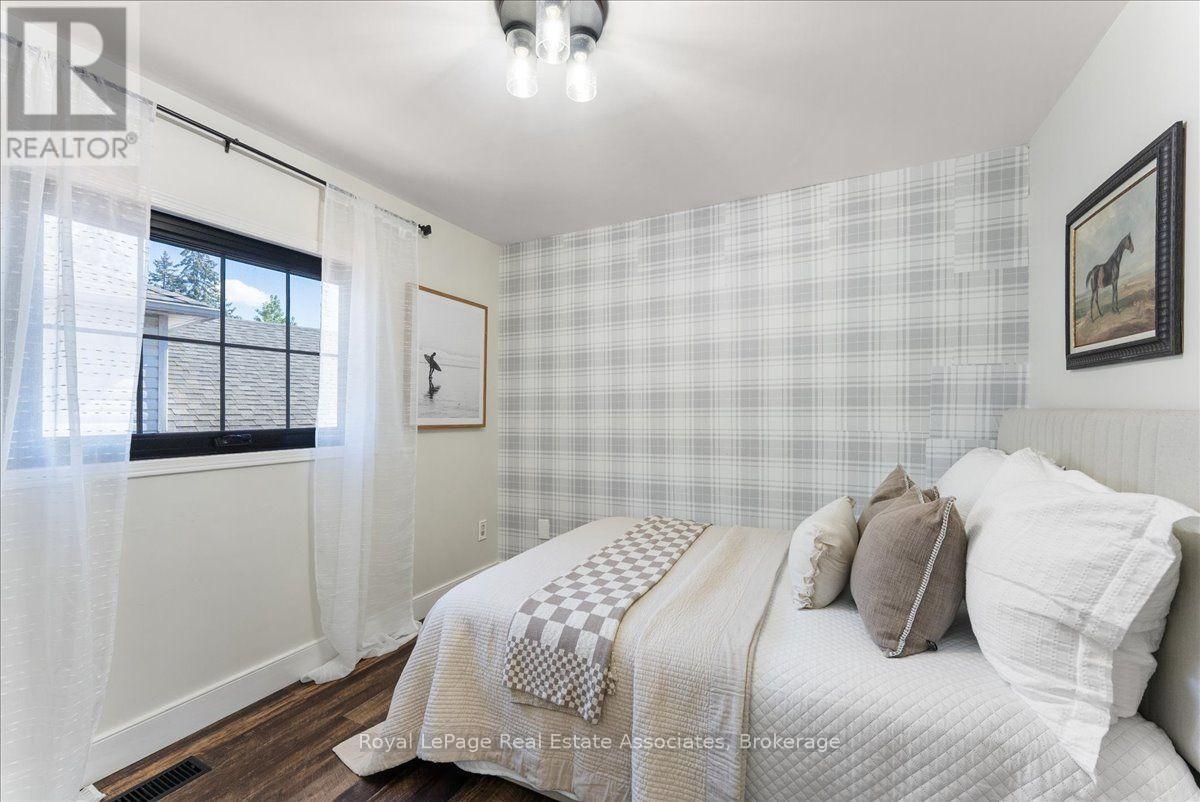 1464 TROWBRIDGE DRIVE - Image 24