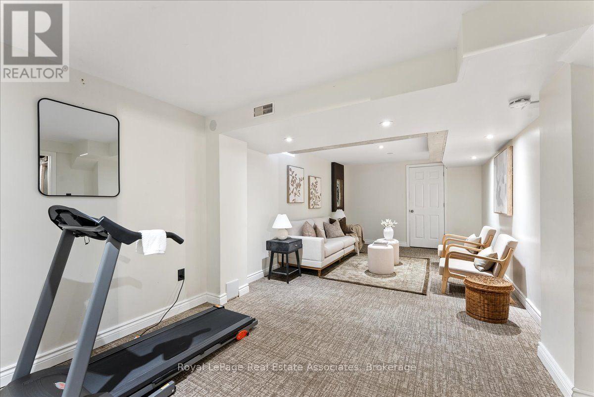 1464 TROWBRIDGE DRIVE - Image 33