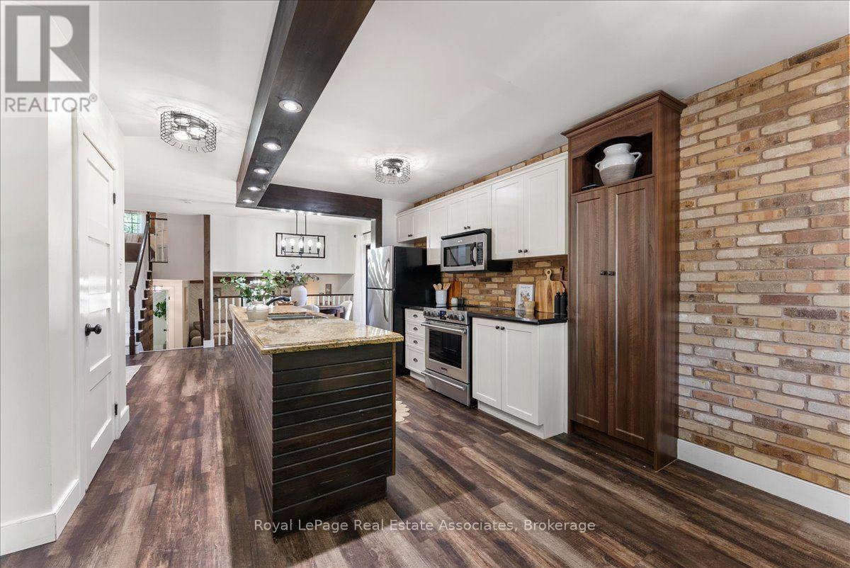 1464 TROWBRIDGE DRIVE - 5