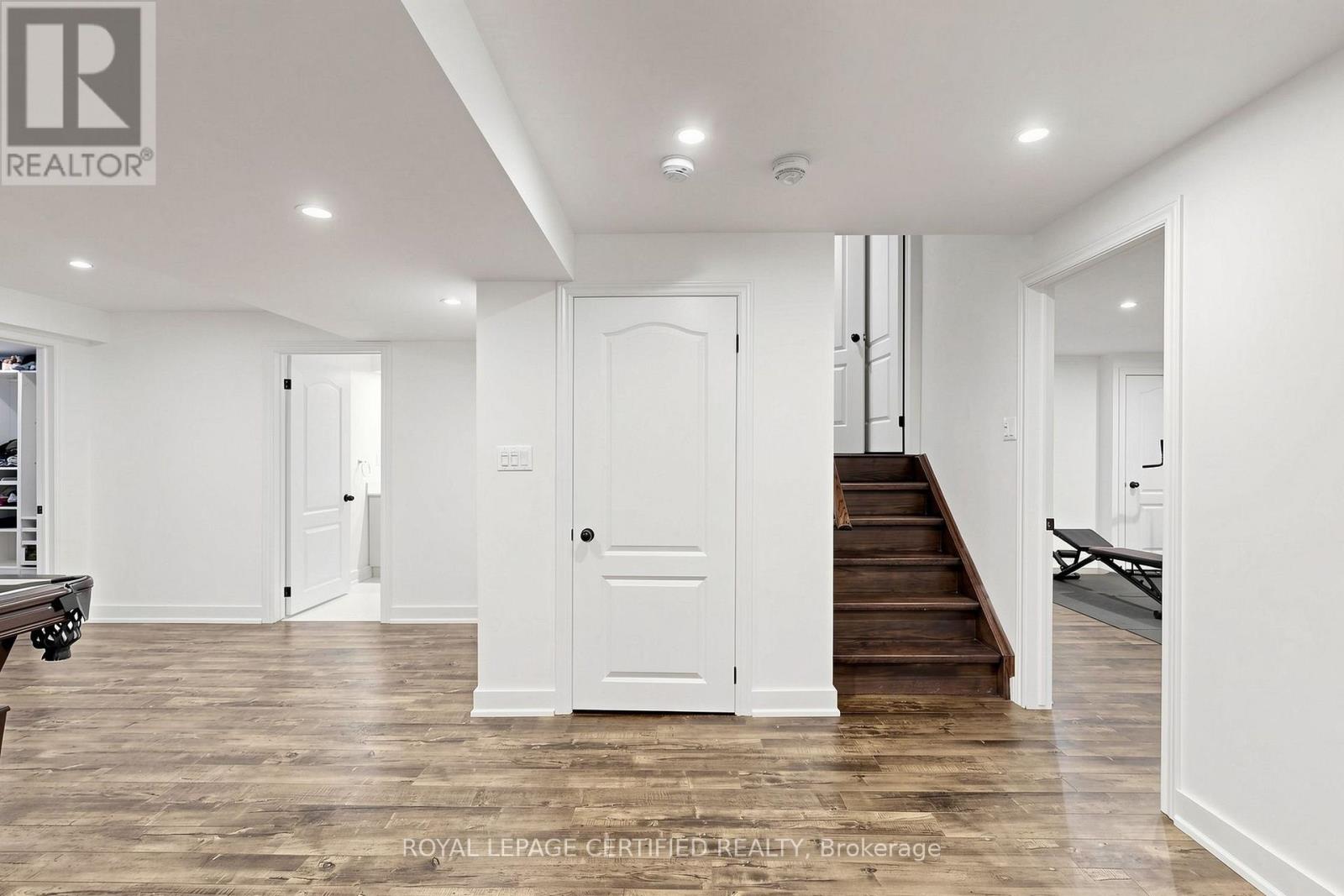 1428 WOODSTREAM AVENUE - Image 32