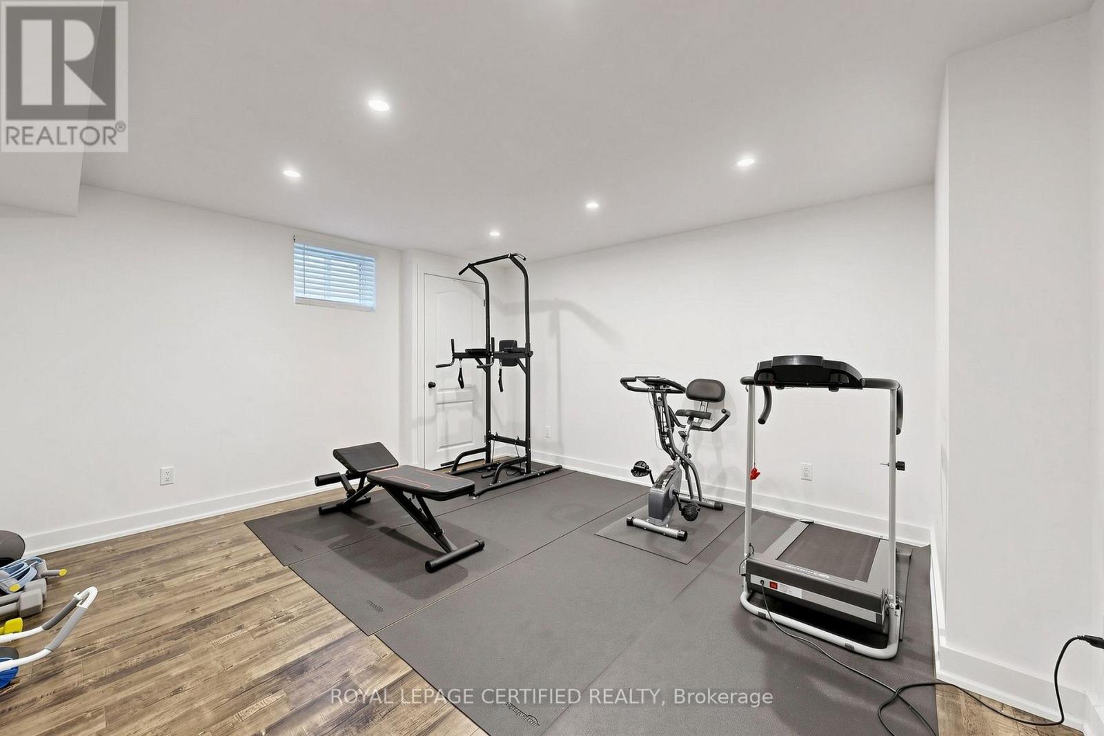 1428 WOODSTREAM AVENUE - Image 36