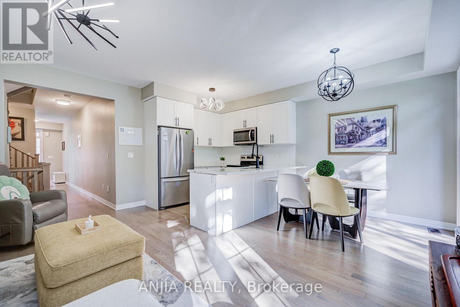 33 ALDRIDGE LANE - Image 12