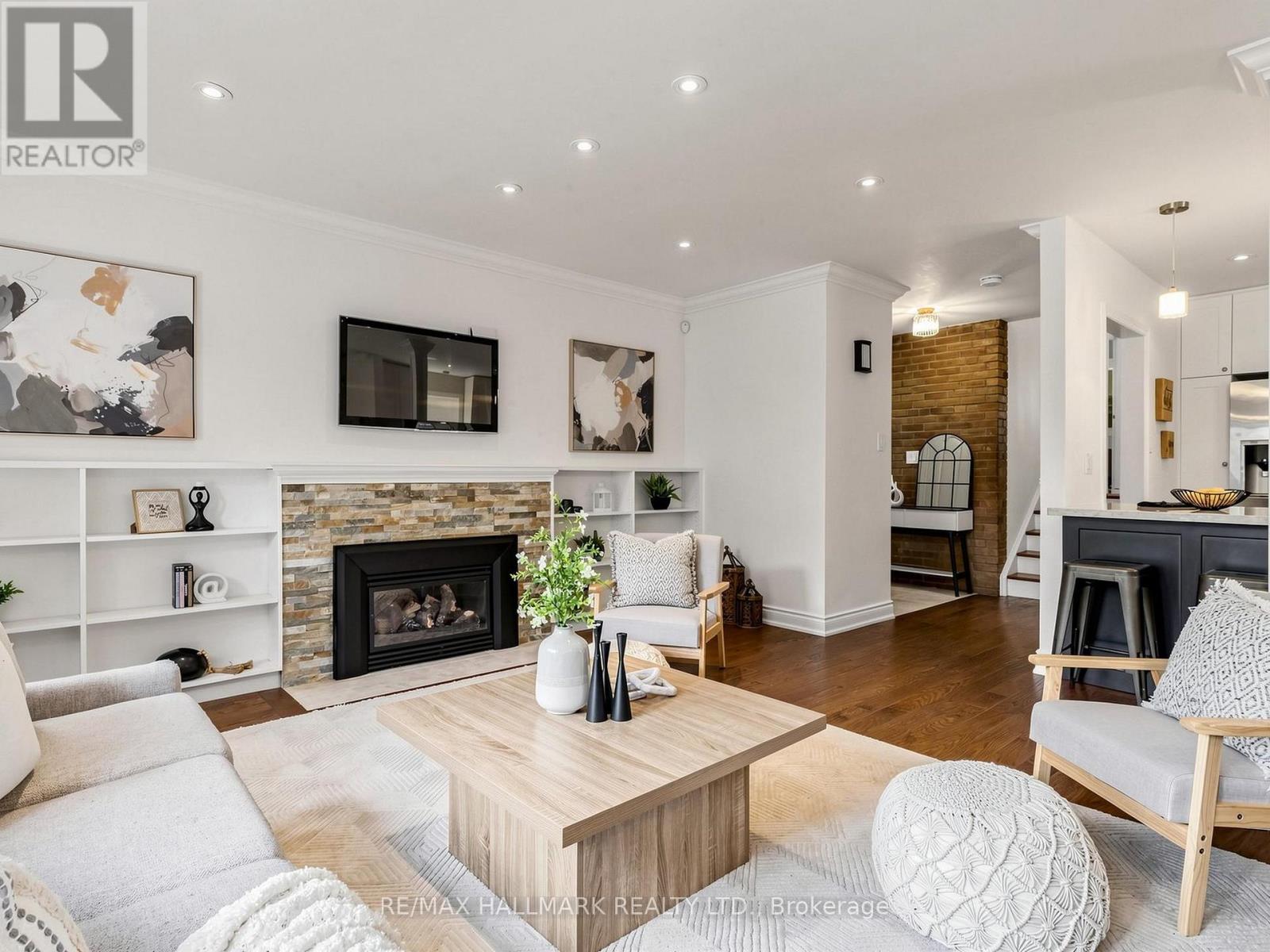 7 PANMURE CRESCENT - 7