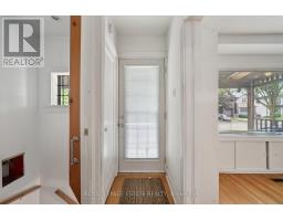 Bathroom - 29 Red Deer Avenue, Toronto, ON M1N2Z1 Photo 7