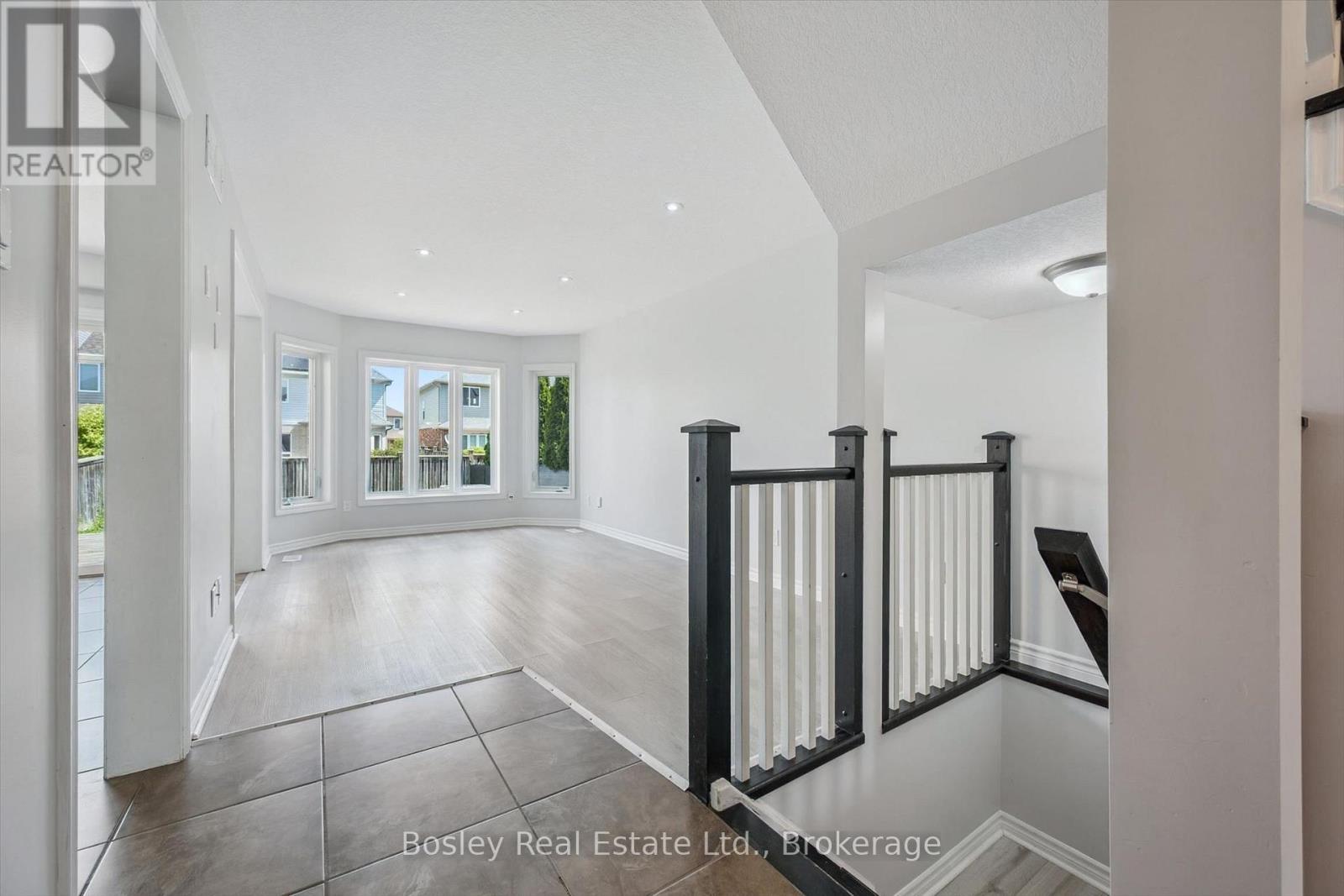 4 PEARSON STREET - 8