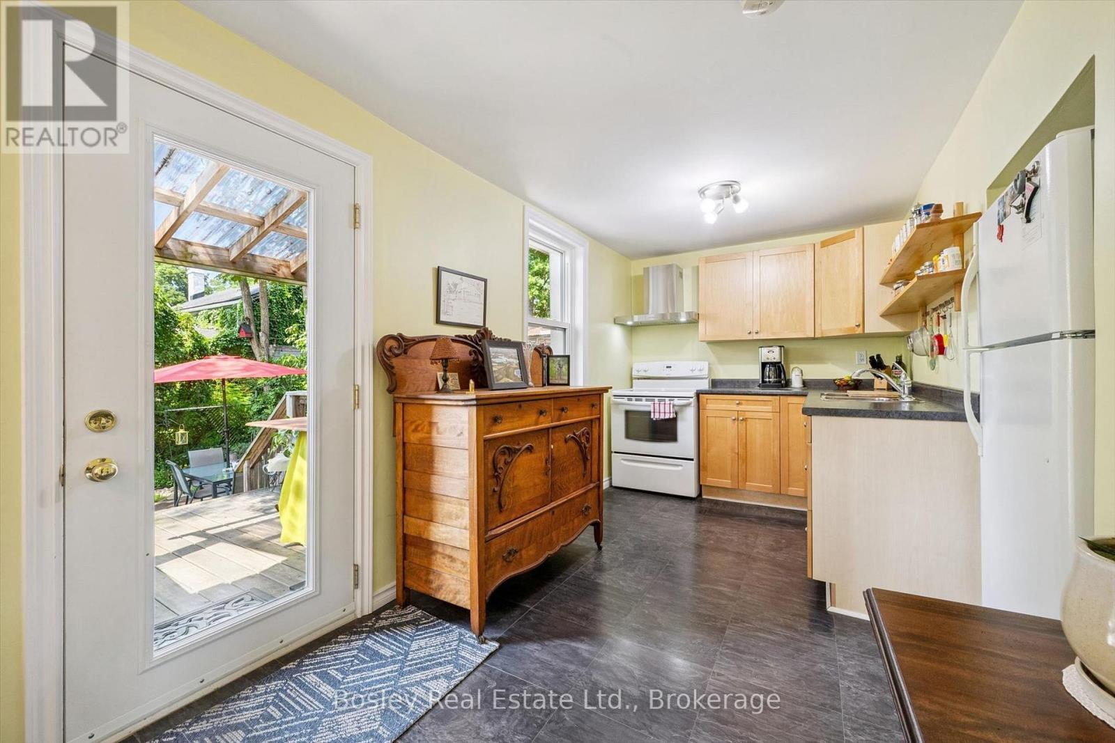 10 PEARL STREET - Image 13