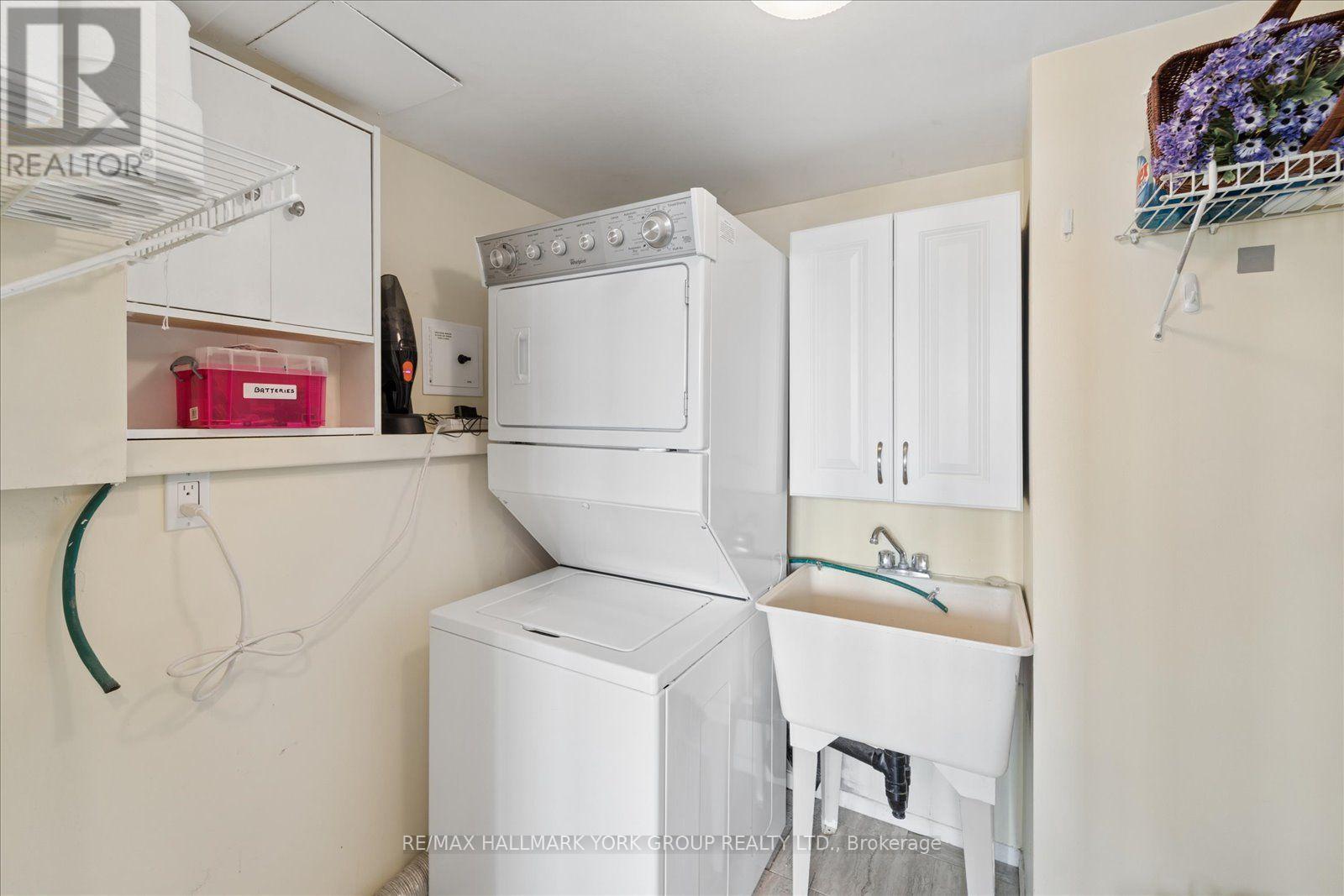 #405 20 WILLIAM ROE BOULEVARD - Image 36
