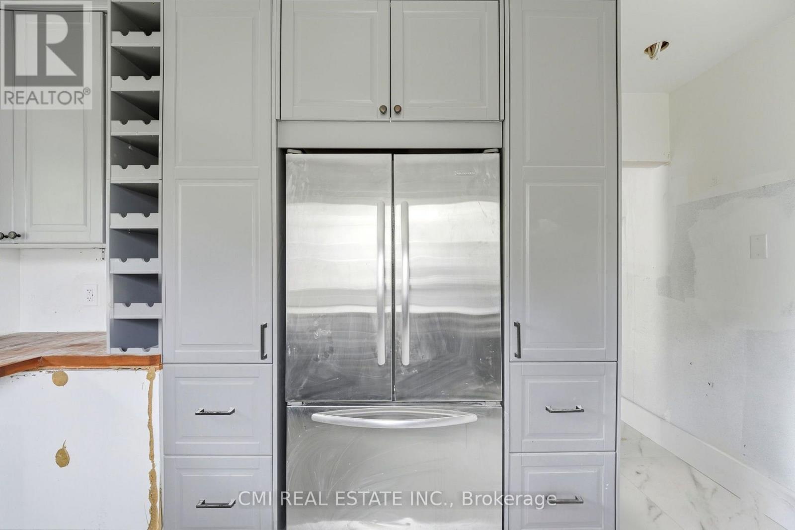 194 SIMCOE ROAD - Image 12