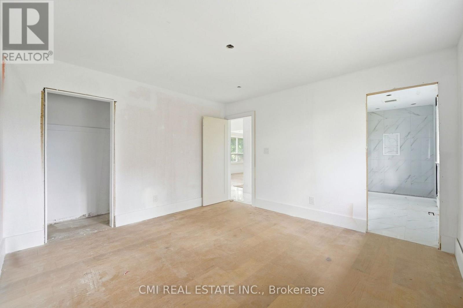 194 SIMCOE ROAD - 22
