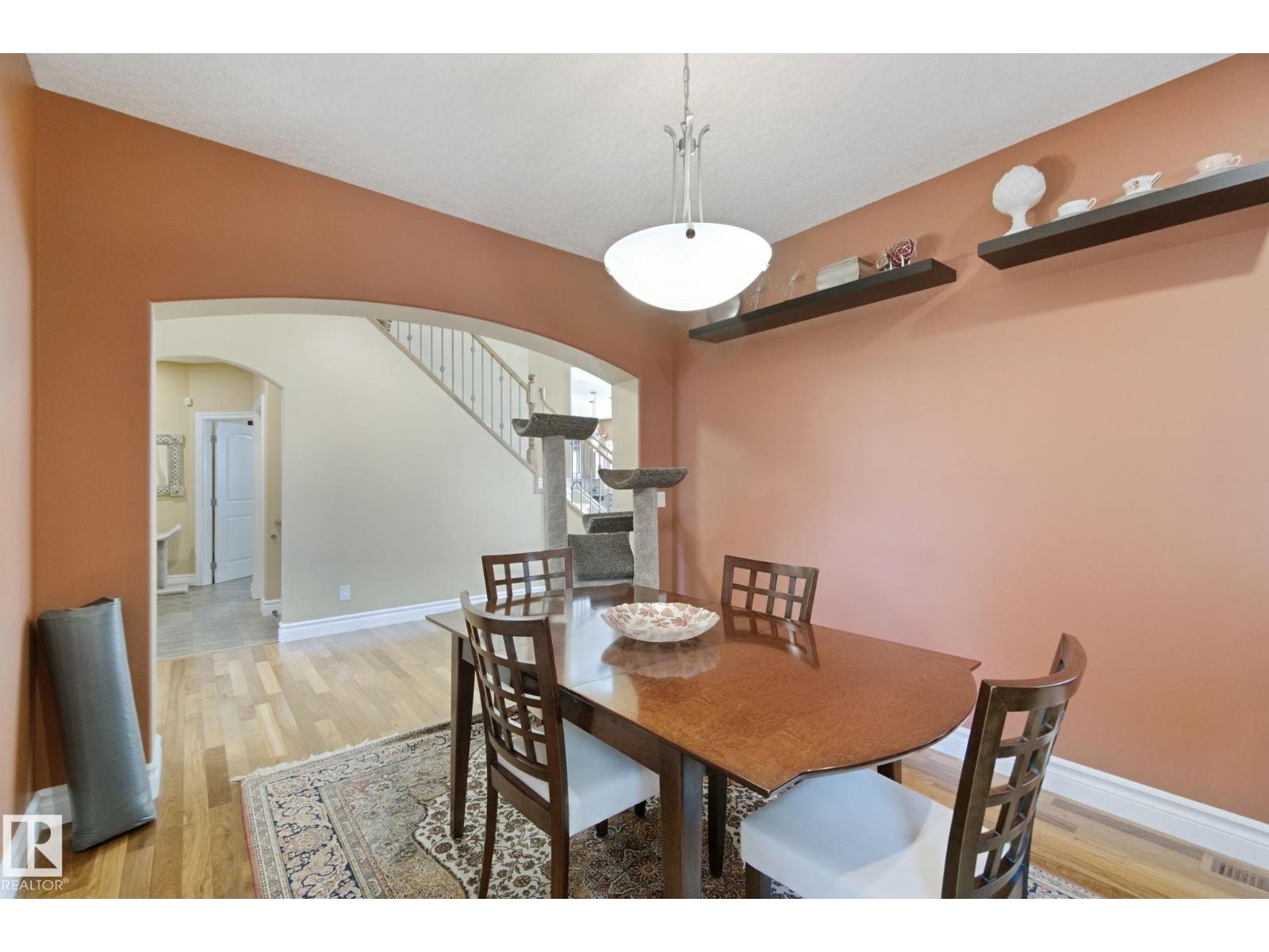 18 EMBASSY PL - Image 10