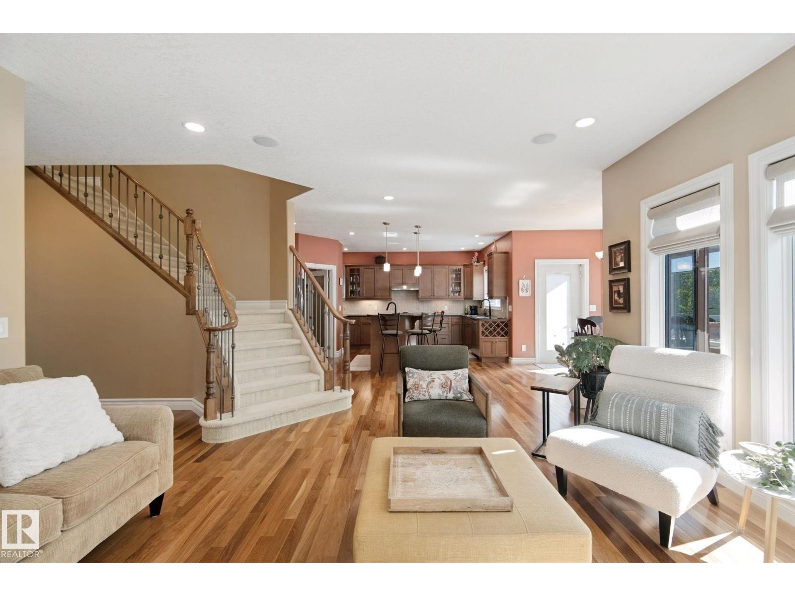 18 EMBASSY PL - Image 18