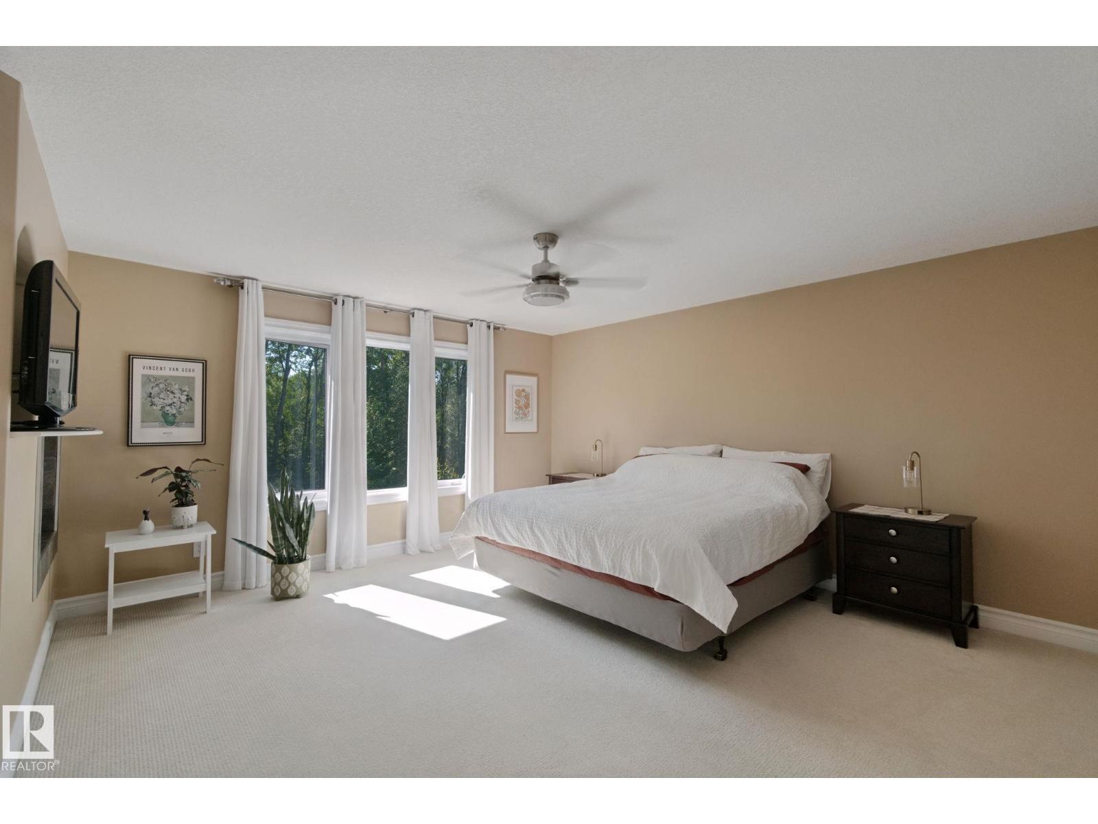 18 EMBASSY PL - Image 33