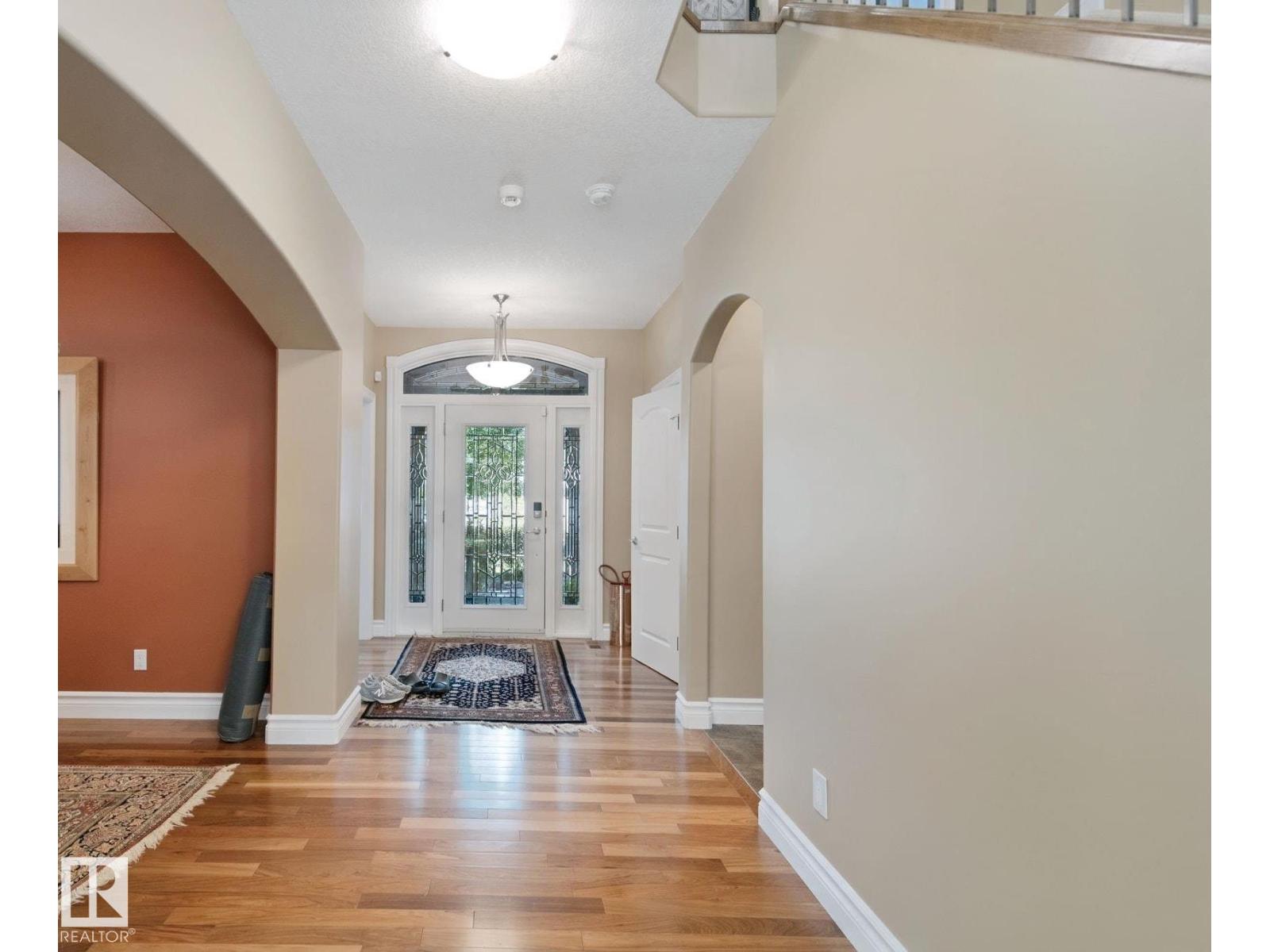 18 EMBASSY PL - Image 4