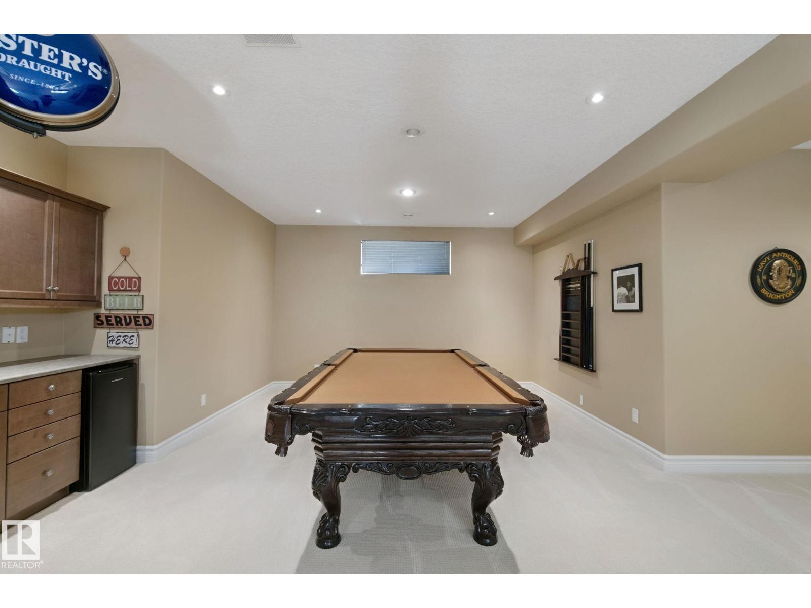 18 EMBASSY PL - Image 54