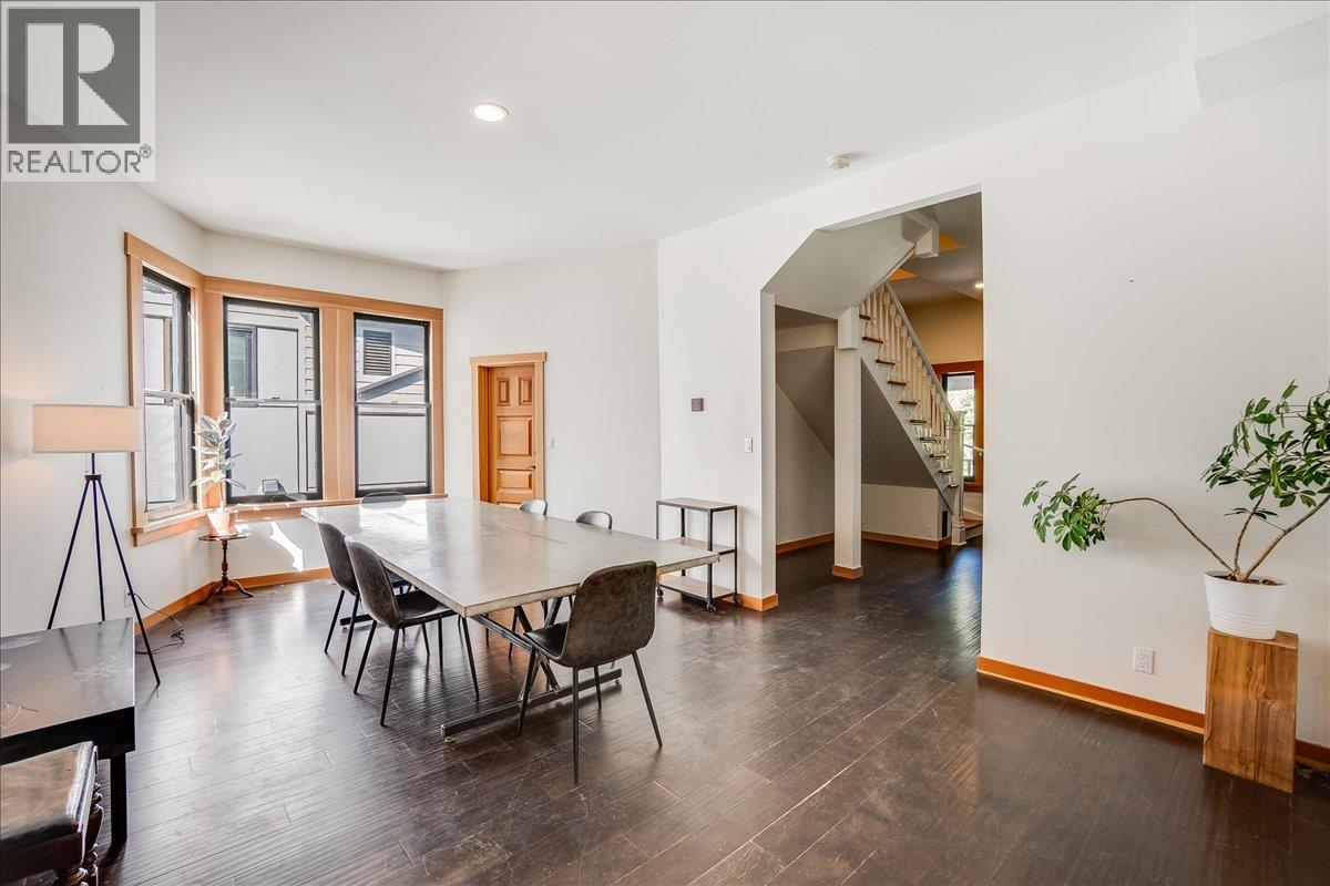 922 FRONT Street - 31