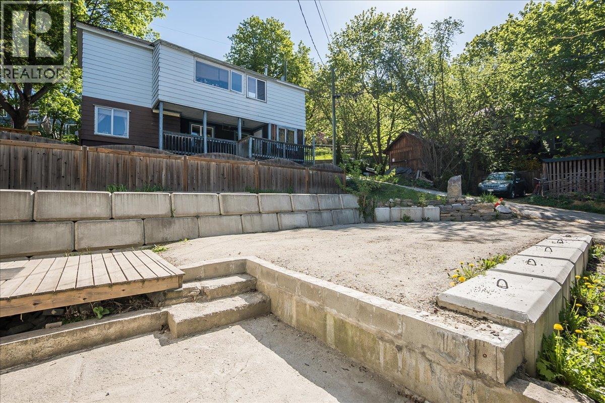 922 FRONT Street, Nelson