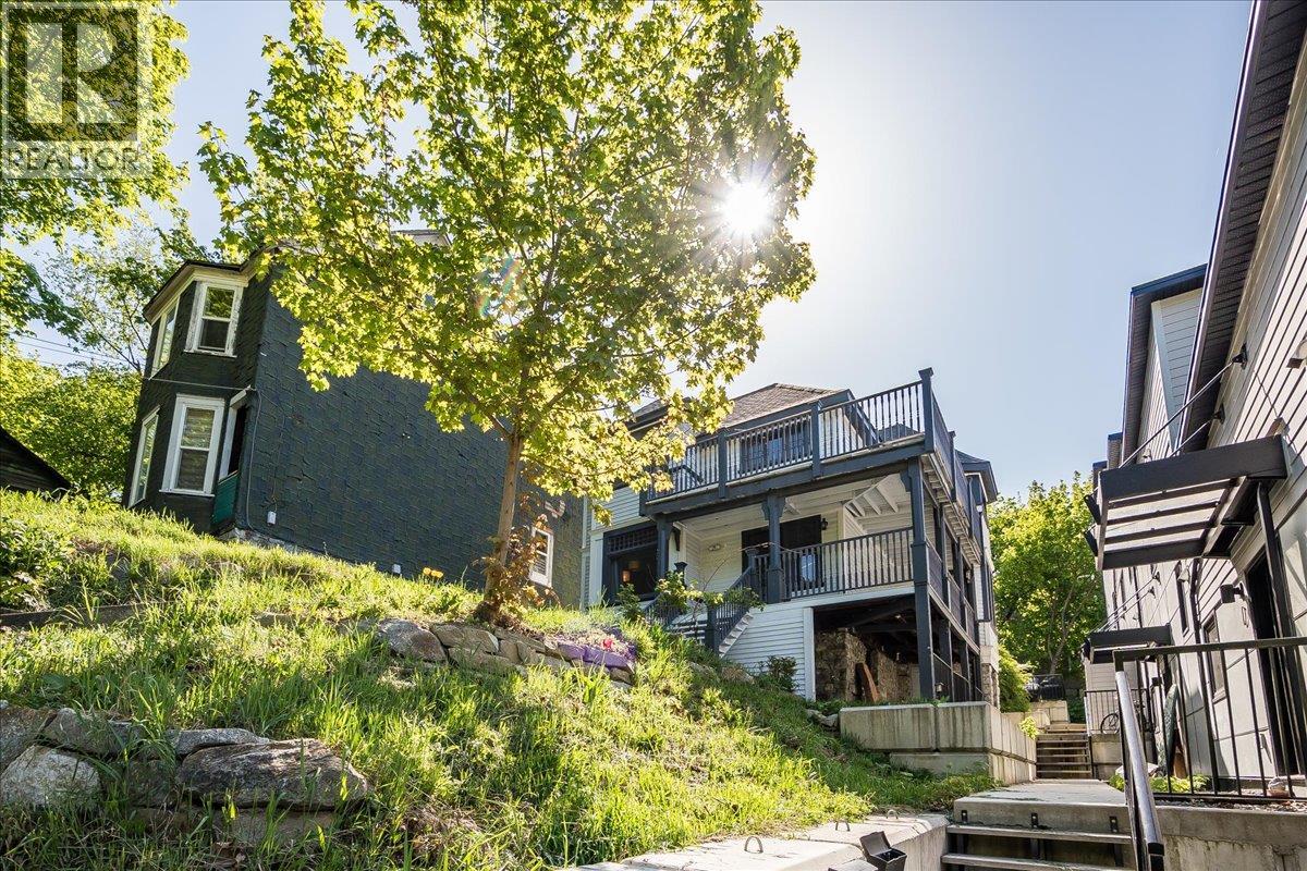 922 FRONT Street - 78