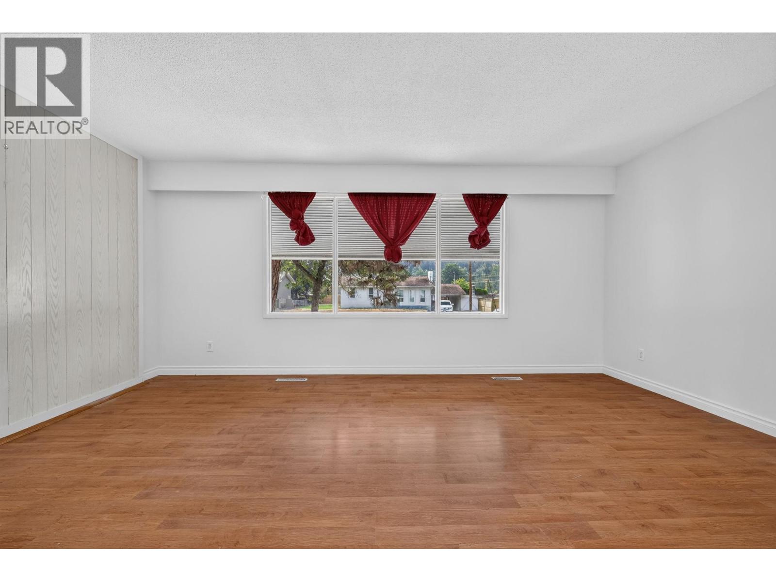 1420 Graham Road - Image 11