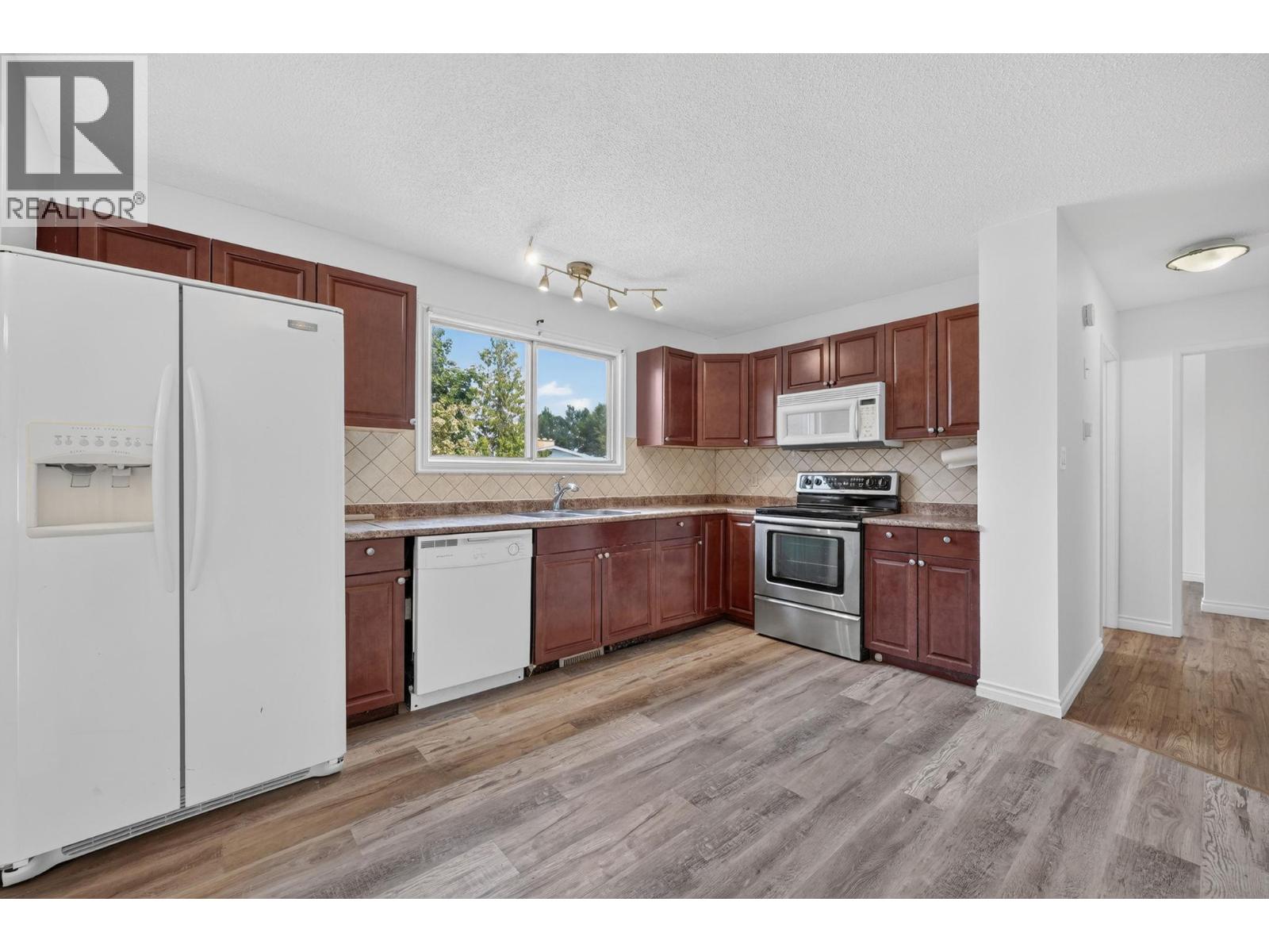 1420 Graham Road - 5