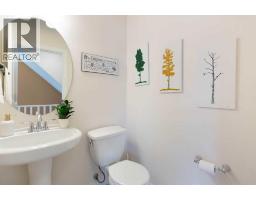 3pc Bathroom - 2 Kingston View Se, Airdrie, AB T4A0K4 Photo 18
