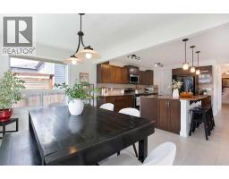 4pc Bathroom - 2 Kingston View Se, Airdrie, AB T4A0K4 Photo 15