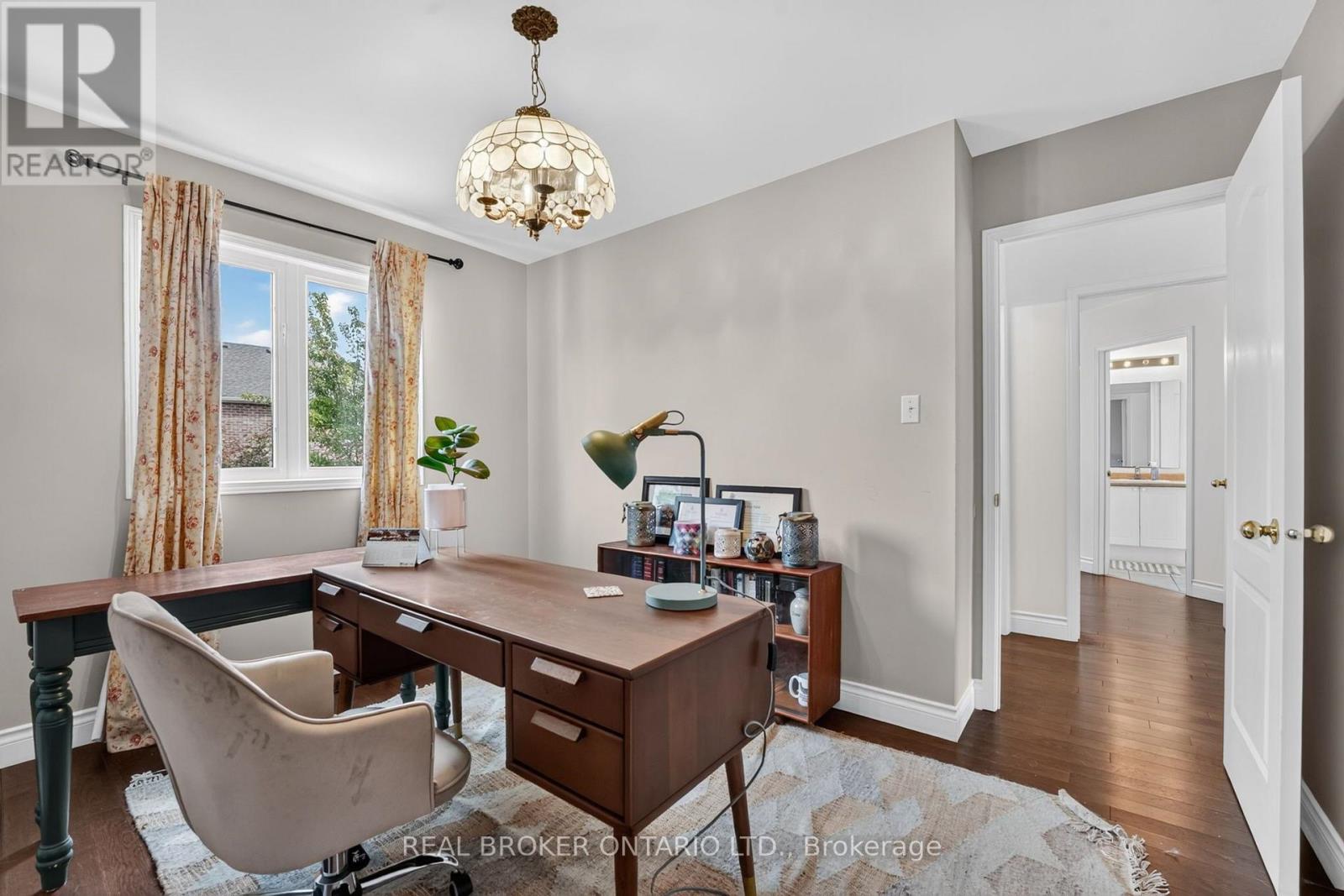35 BELMONT BOULEVARD - Image 32