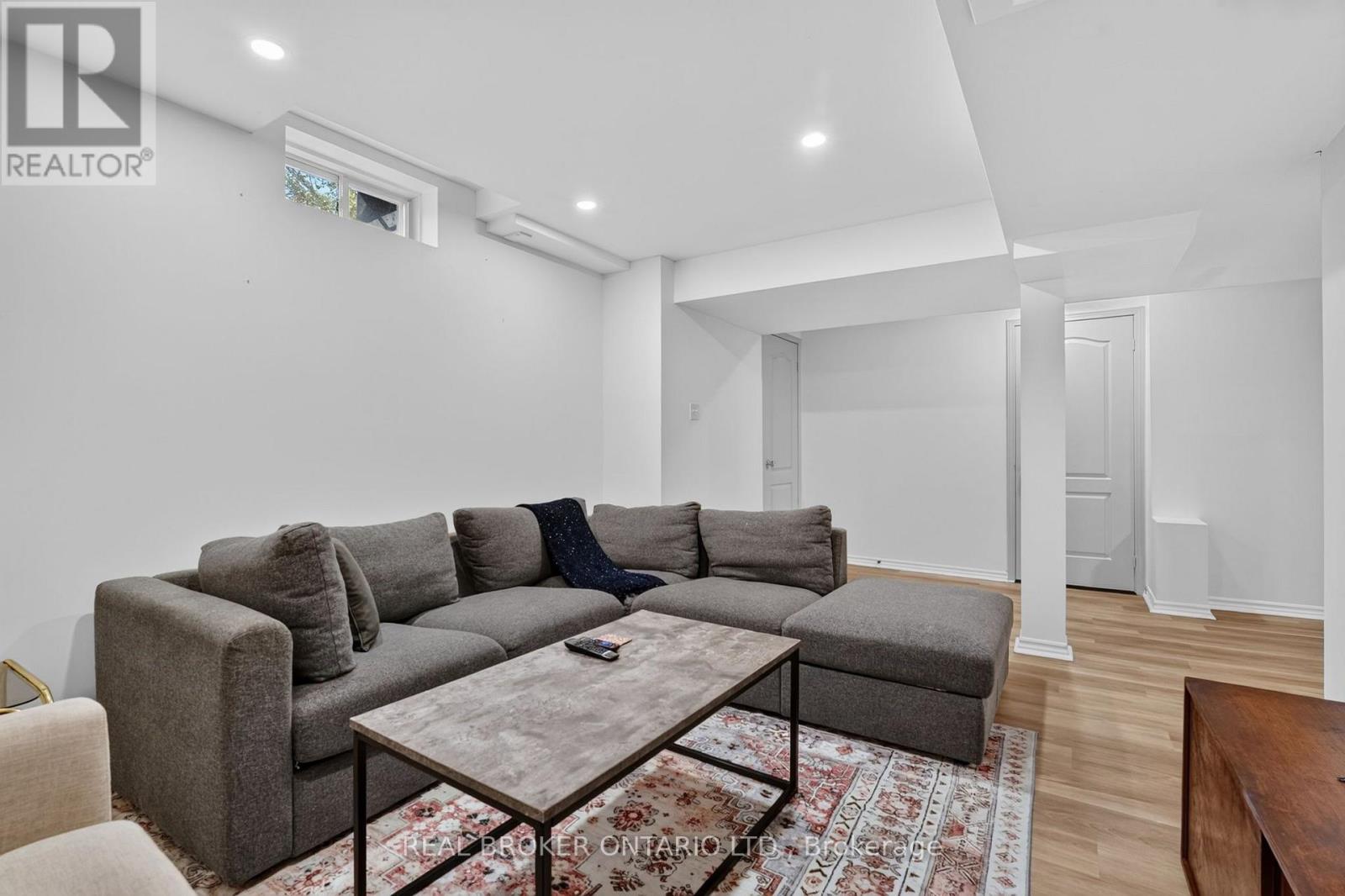 35 BELMONT BOULEVARD - 41