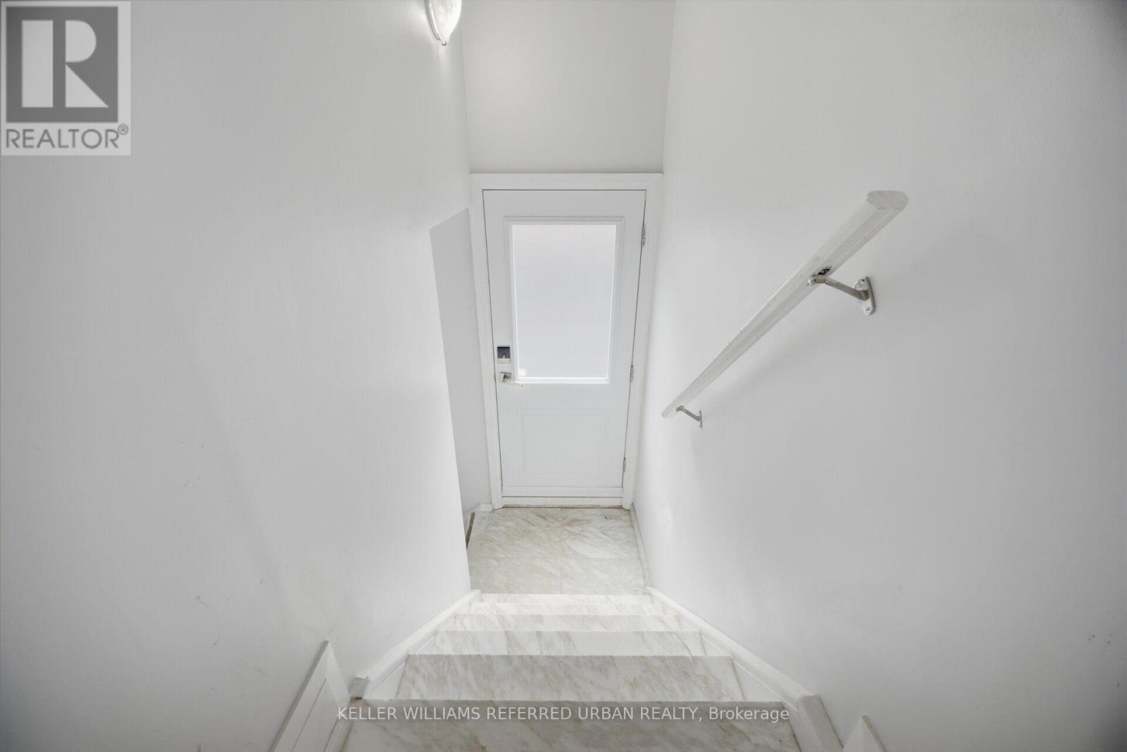 4 CAMEO CRESCENT - 22