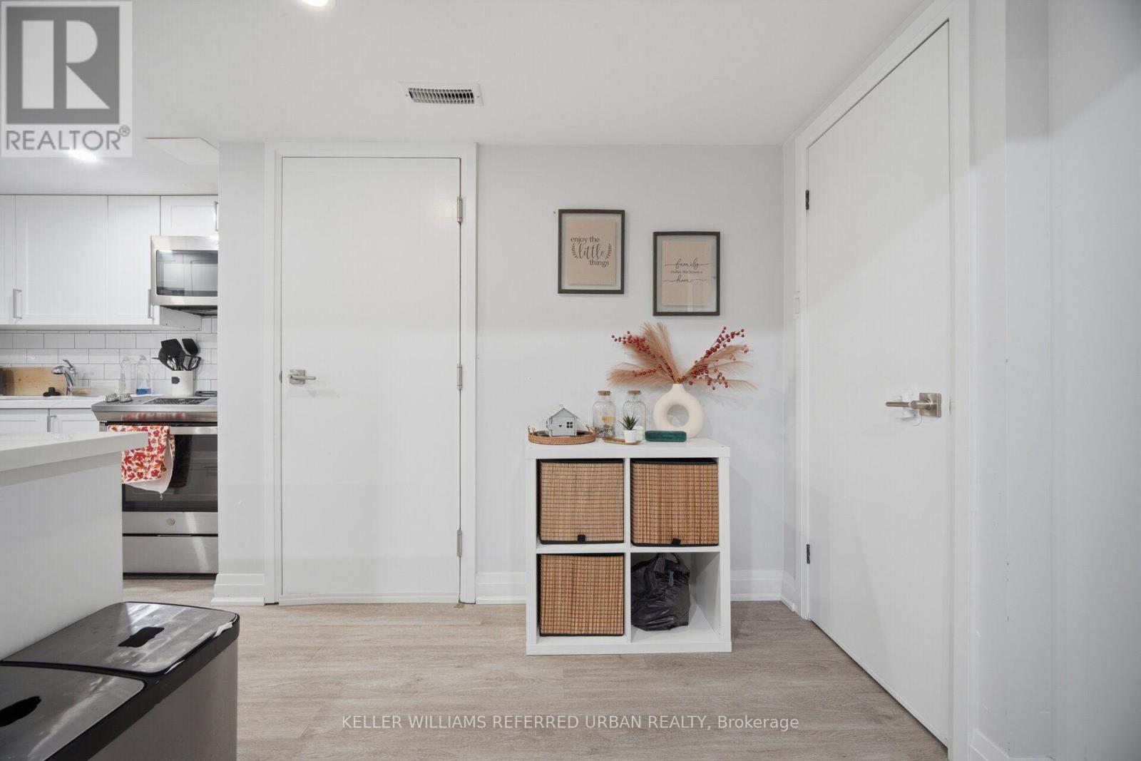 4 CAMEO CRESCENT - 23