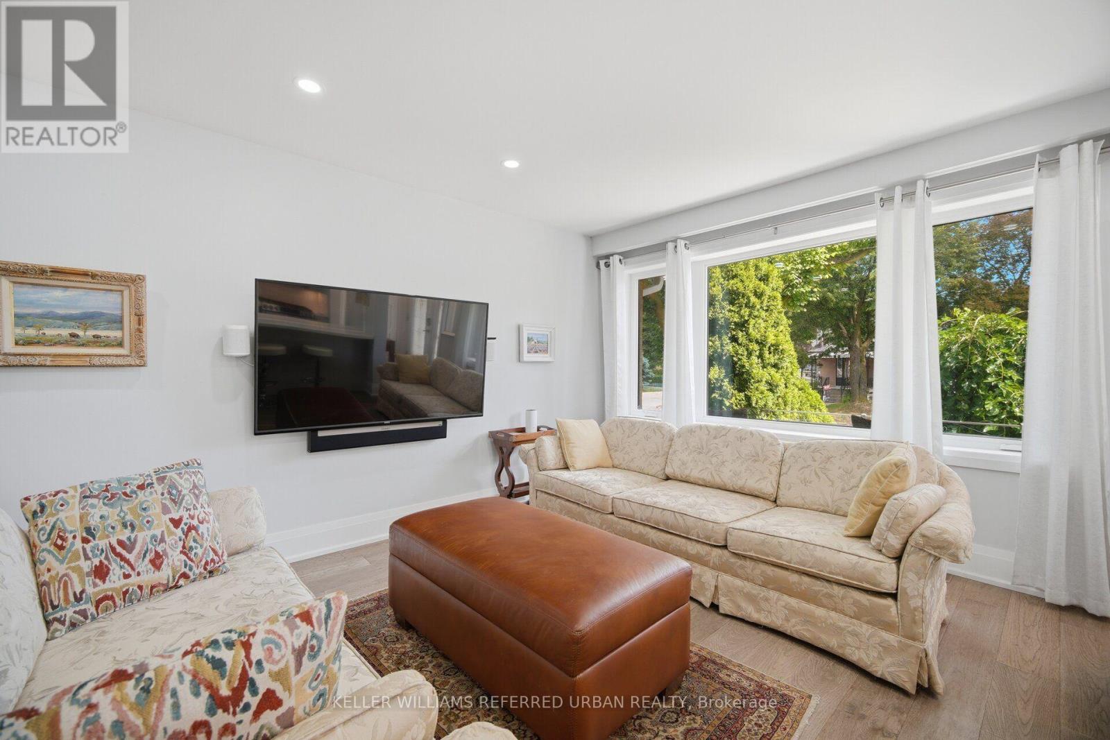 4 CAMEO CRESCENT - 3