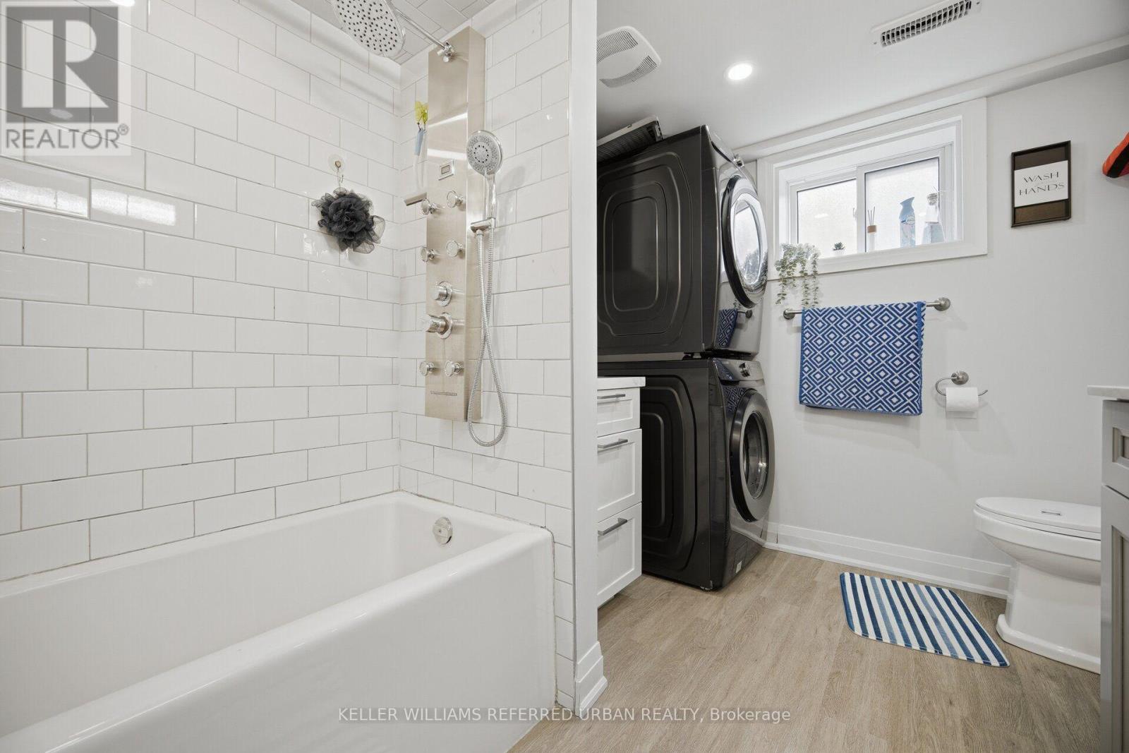 4 CAMEO CRESCENT - 44