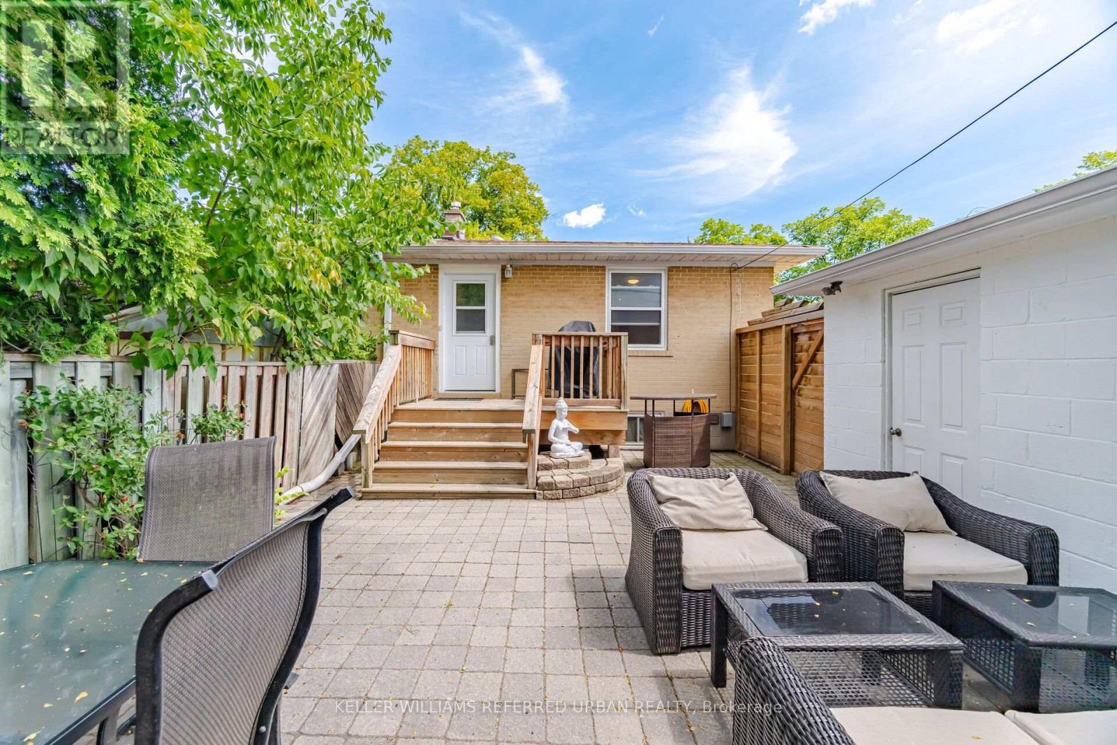 4 CAMEO CRESCENT - 48
