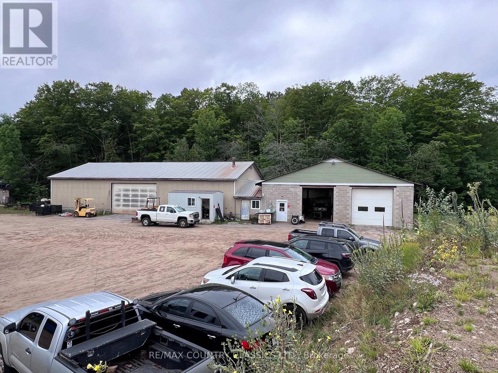 3952 LOOP ROAD - Image 19