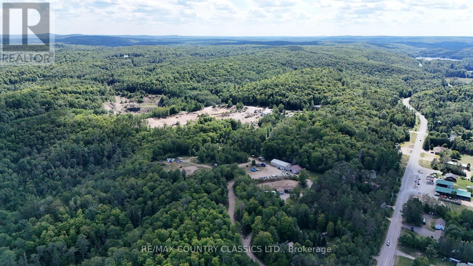 3952 LOOP ROAD - 32