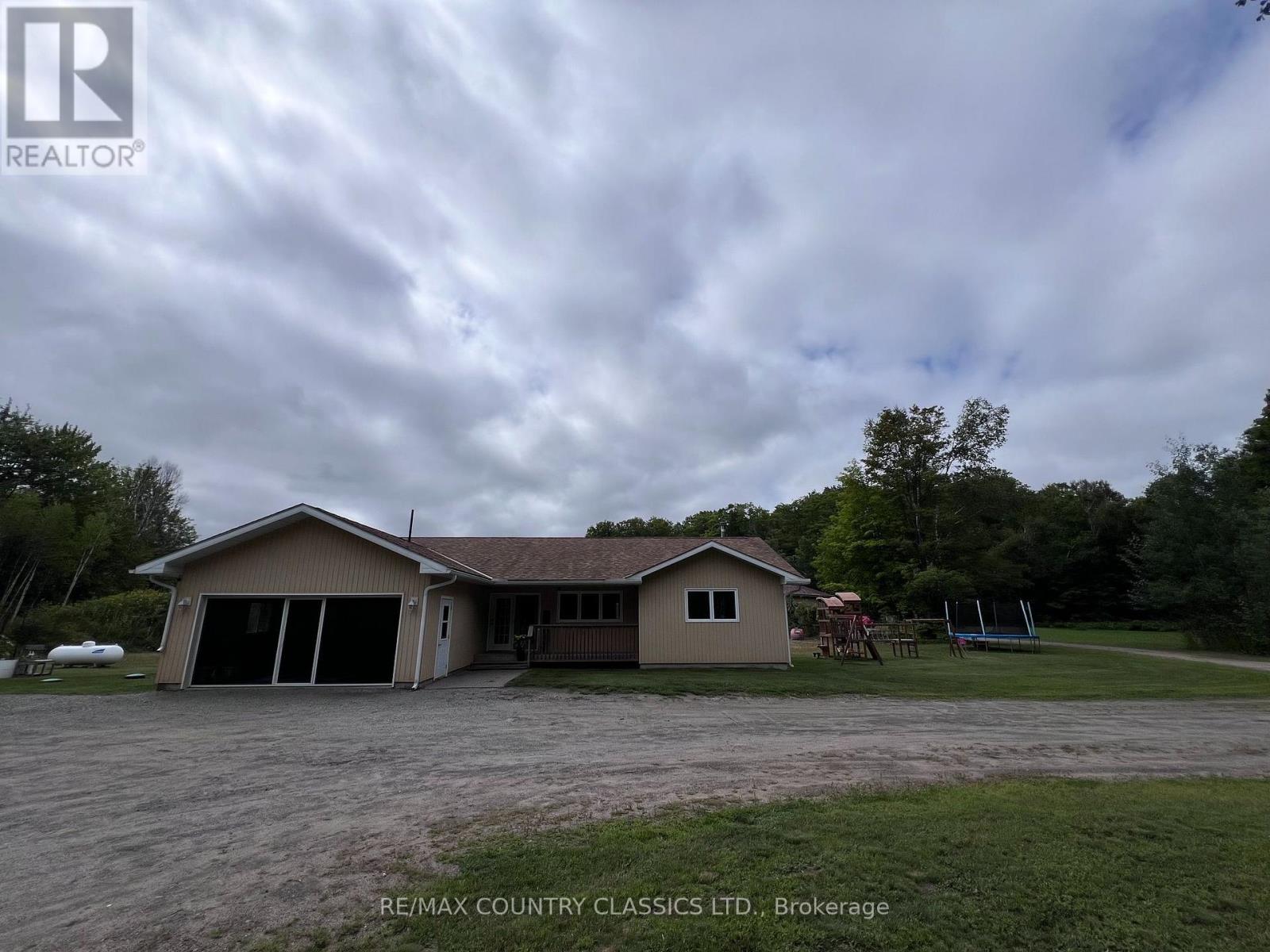 3952 LOOP ROAD - 4