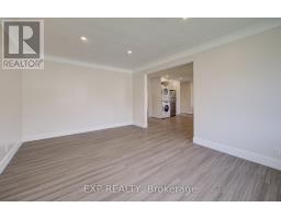 Living room - 361 Prospect Avenue, Kitchener, ON N2A1C9 Photo 11