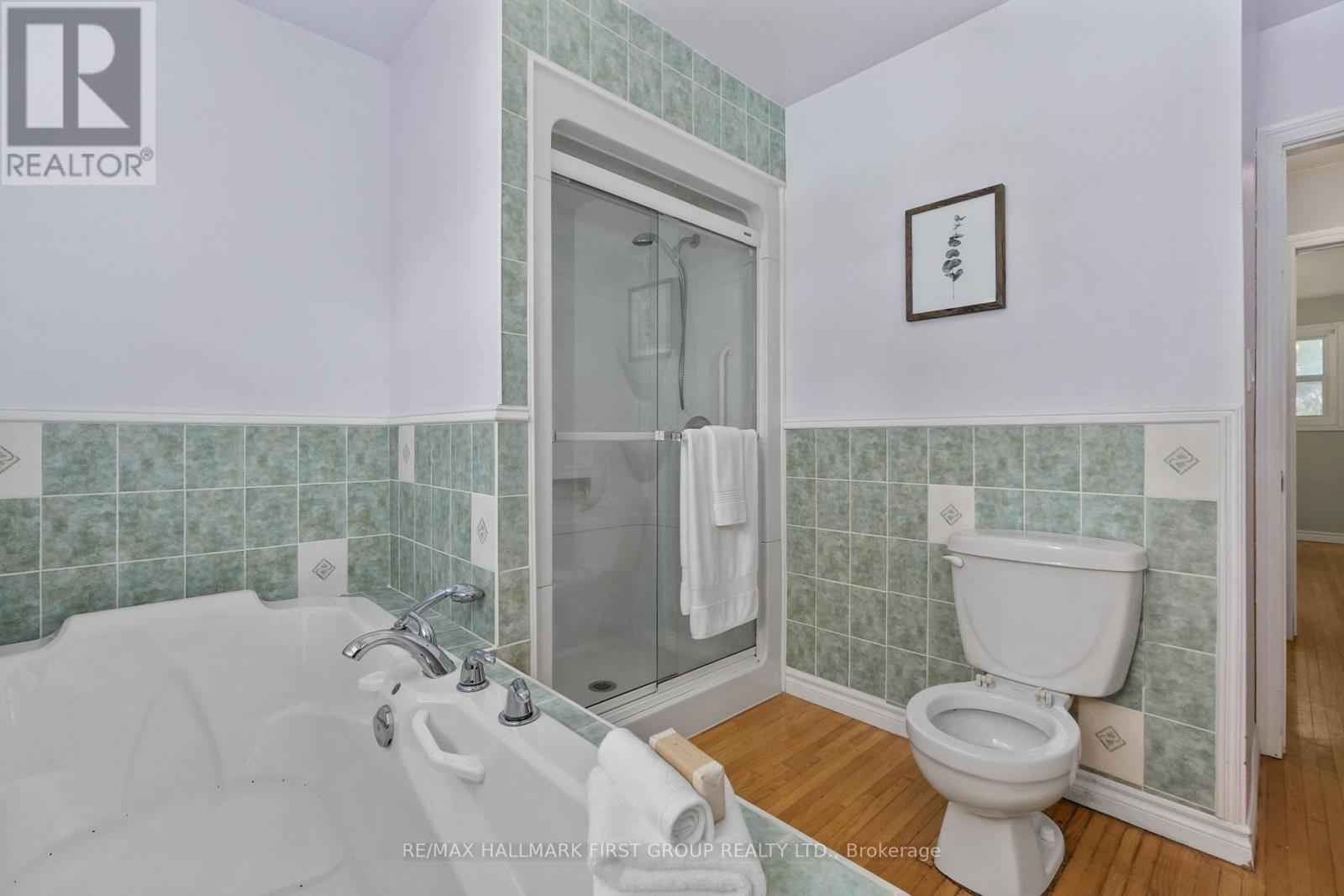21 GARDINER CRESCENT - Image 20