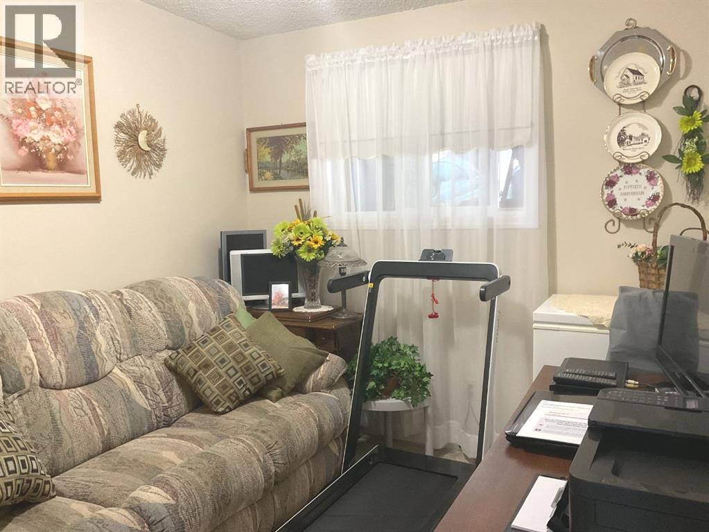 4607 46 Avenue - Image 19