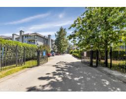 307 13680 84 Avenue, Surrey, BC V3W0T6 Photo 6