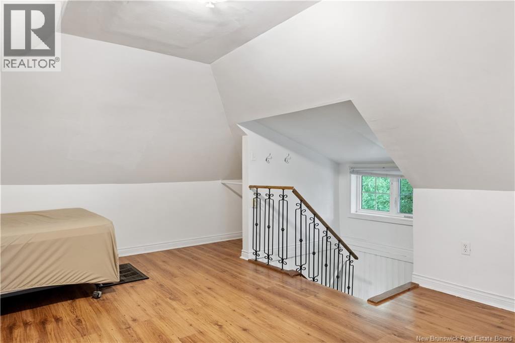 16 Humphrey - Image 23